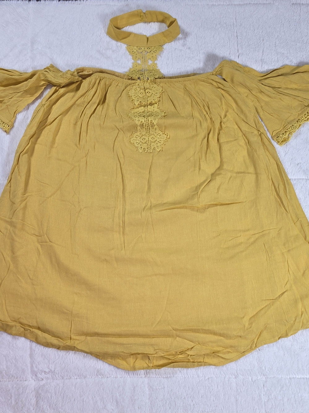 Hayden Yellow Off-Shoulder Tunic with Lace Halter(BBX5-02)